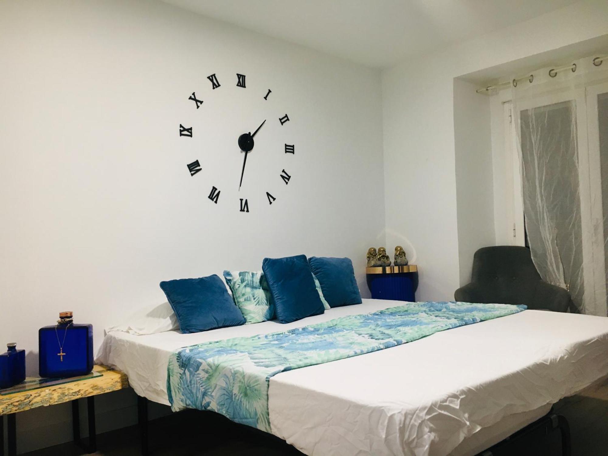 Apartamento Delux Ll Madrid Bagian luar foto