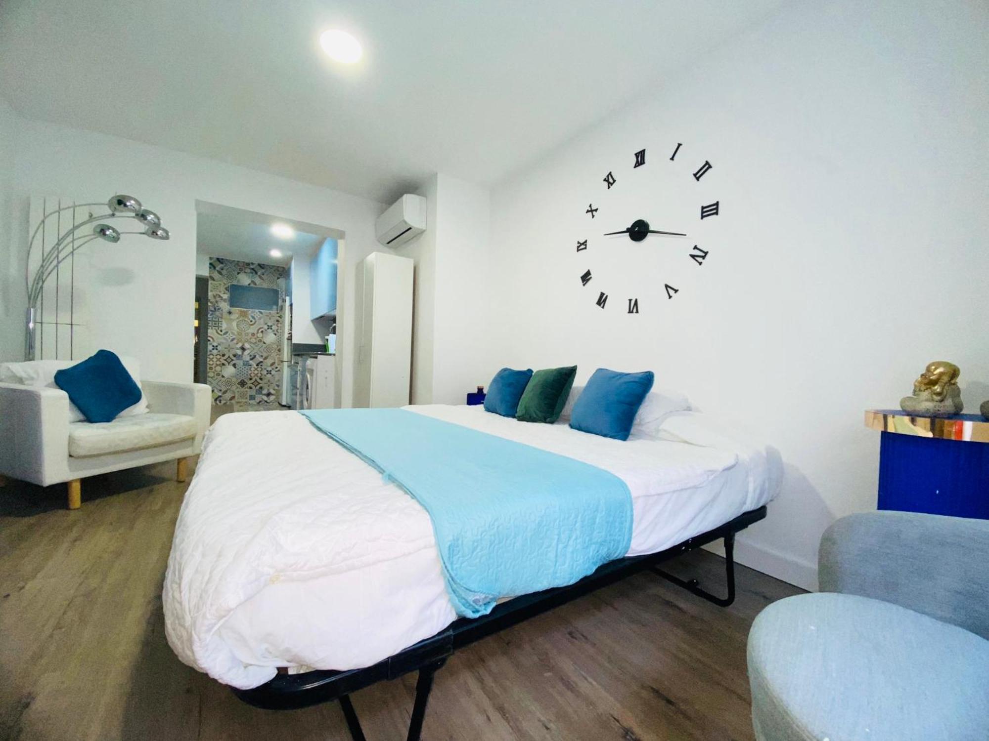 Apartamento Delux Ll Madrid Bagian luar foto
